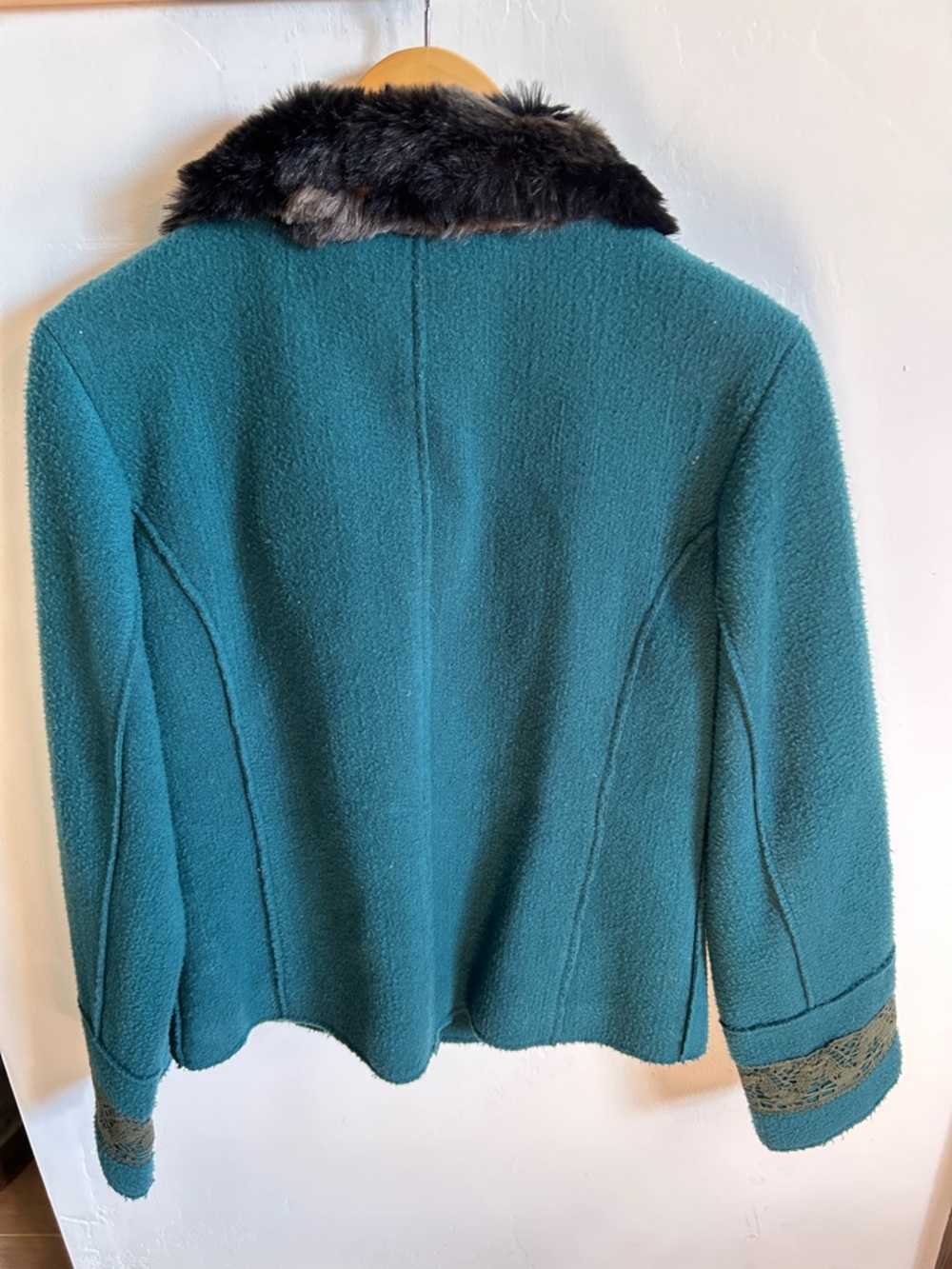 Tasha Polizzi Western jacket featuring a faux fur collar and decorative closures - Picture 5 of 7
